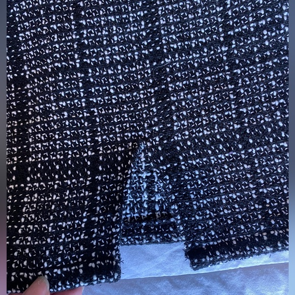 Tweed / plaid mid waist bodycon mini skirt in black / white - Picture 7 of 9
